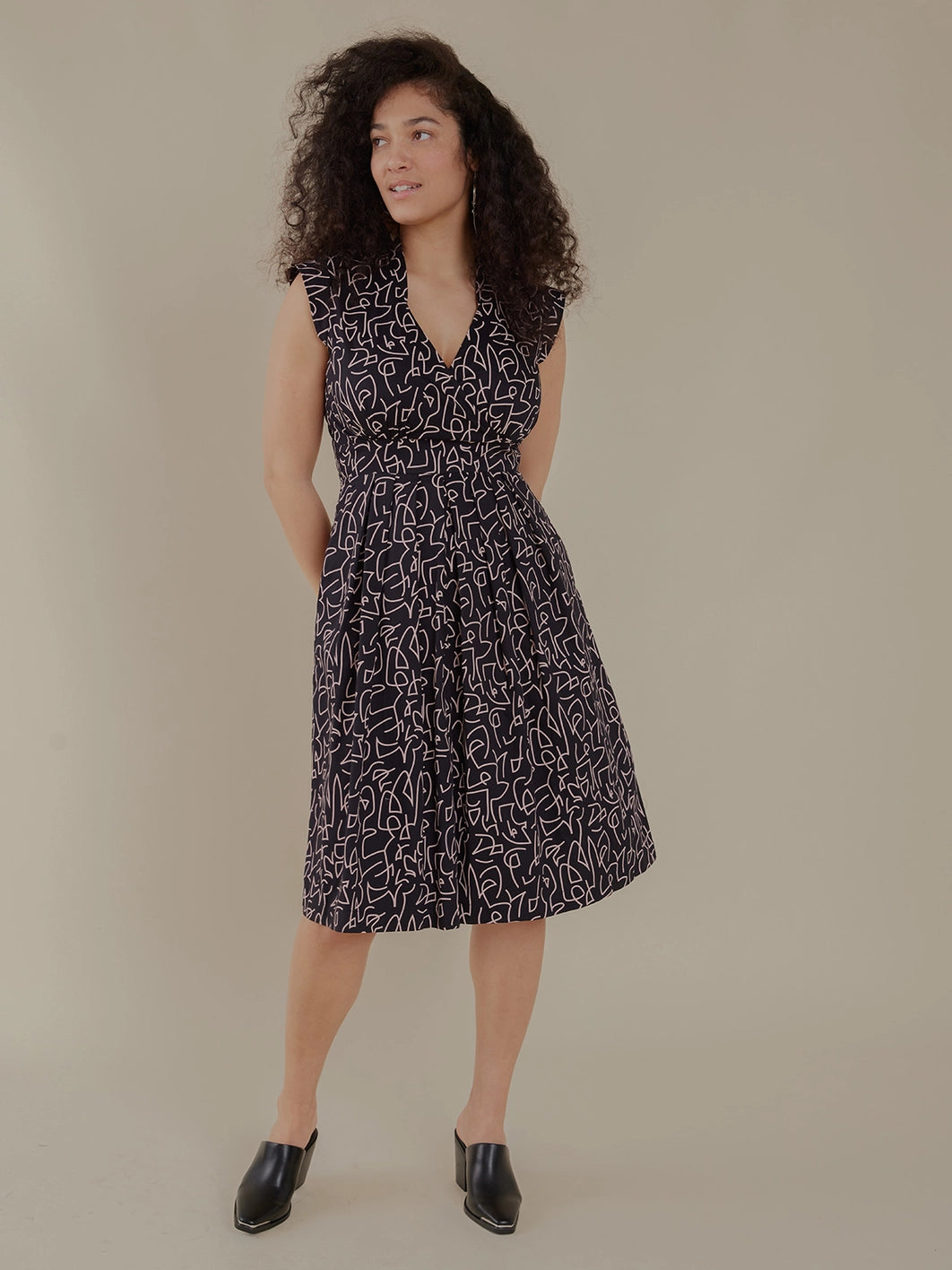Lucille Dress Black Lines