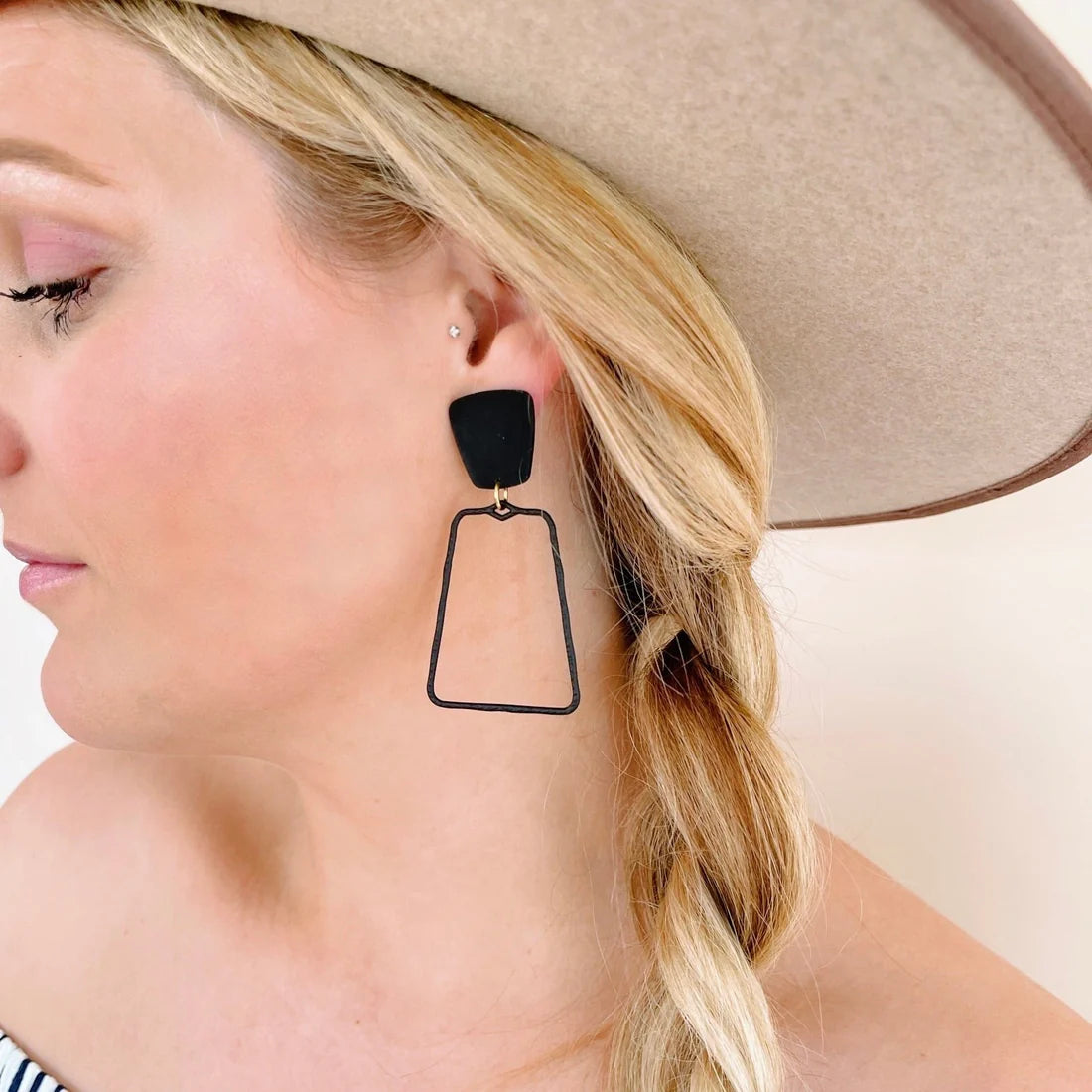 The Kailyn statement earring- hypoallergenic