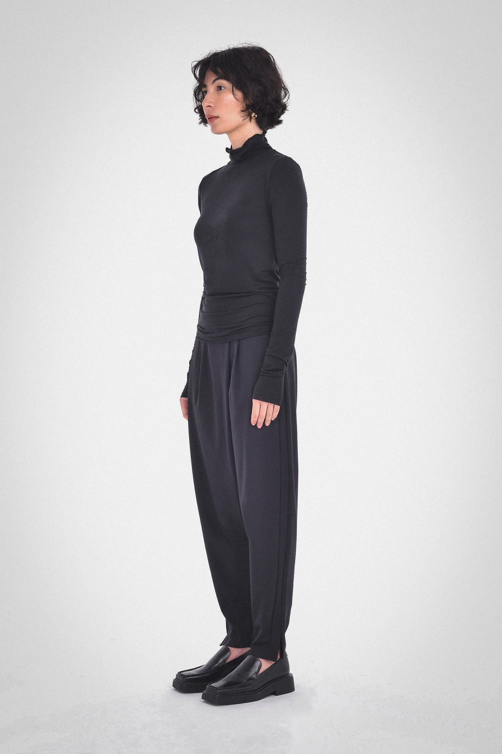 Andia Roll Neck