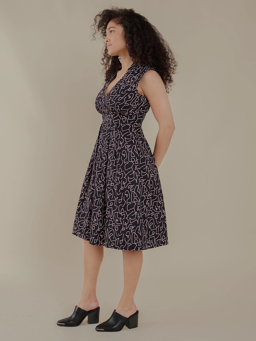 Lucille Dress Black Lines