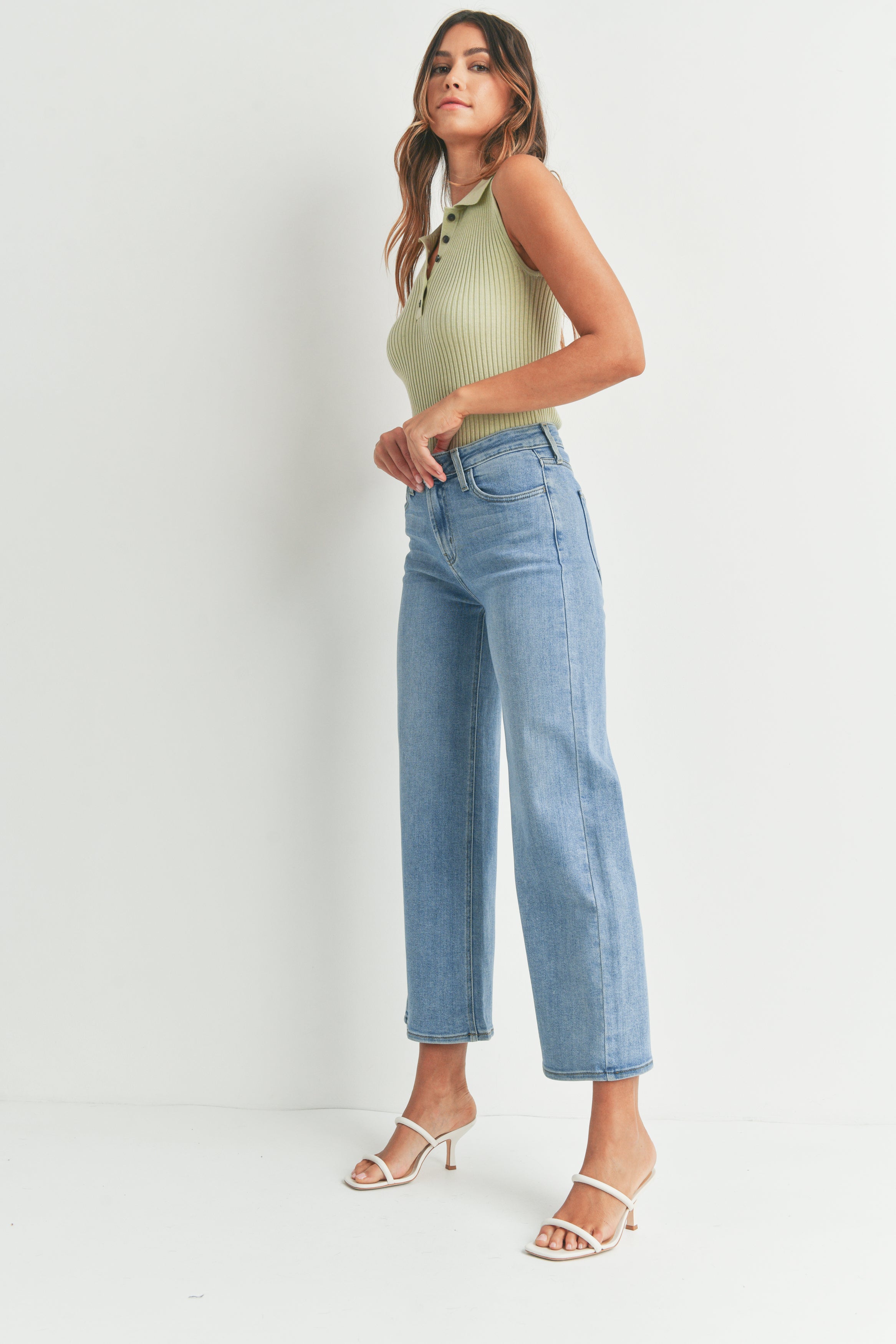 High-waist wideleg jeans
