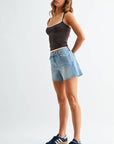 Mid Rise Stretch Short Lt Wash Just Black Denim