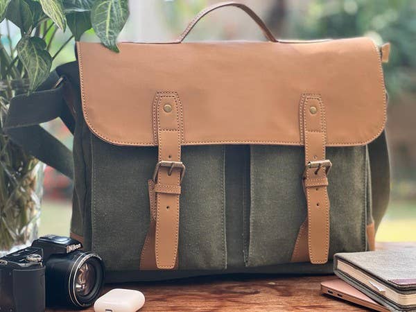 Delta Messenger, Moss Green