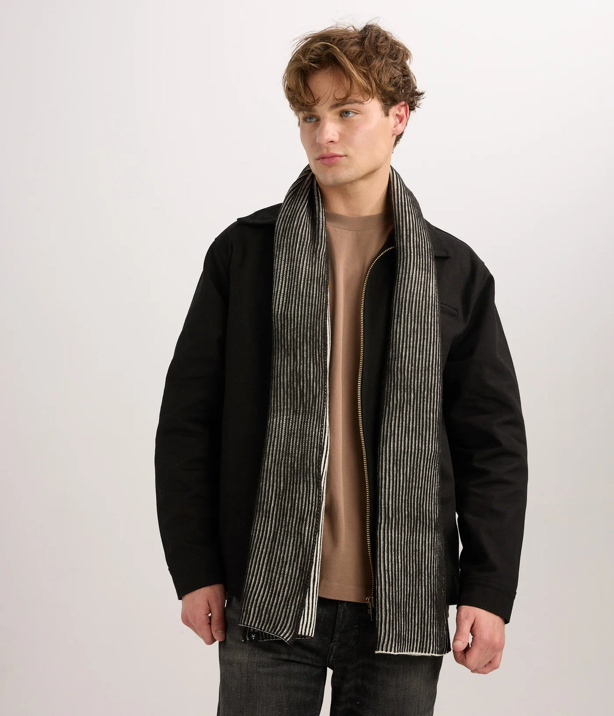 Illusion Scarf - Known Supply