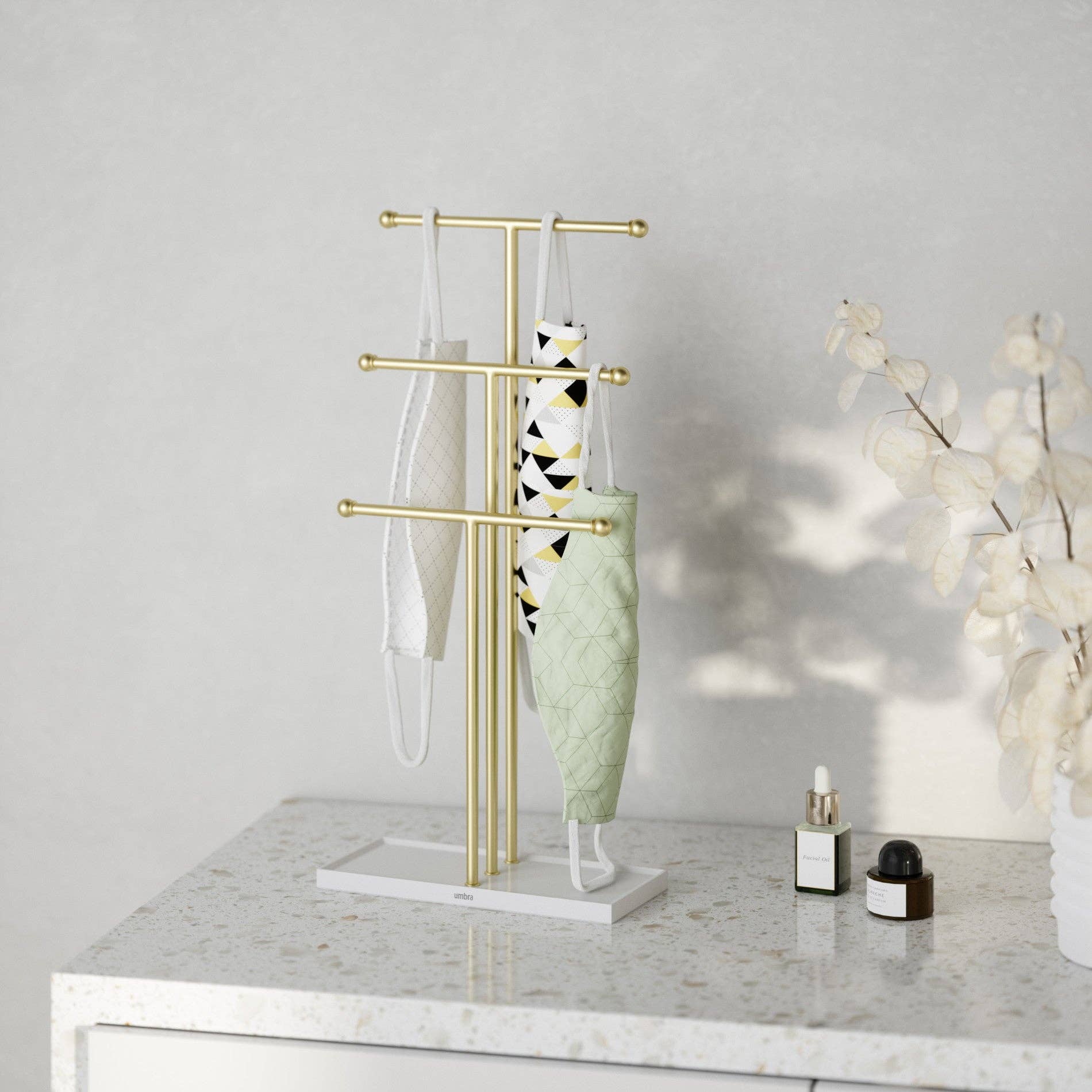 Trigem Jewelry Stand
